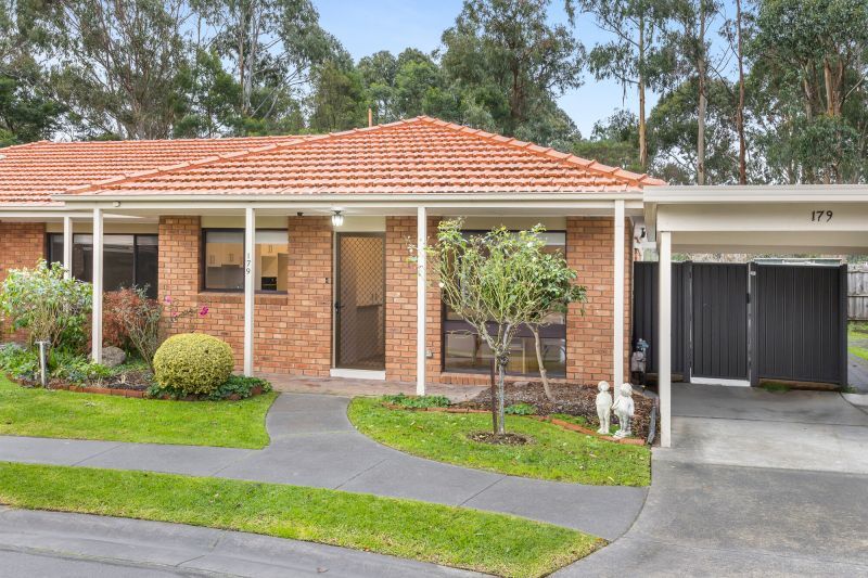 Low-Maintenance Lifestyle in a Charming Two-Bedroom Villa