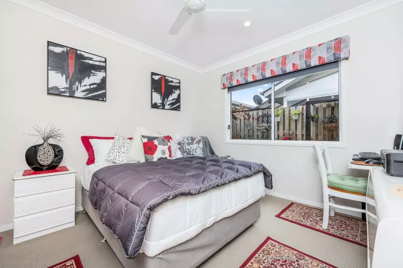 Stunning Tropical Hideaway!