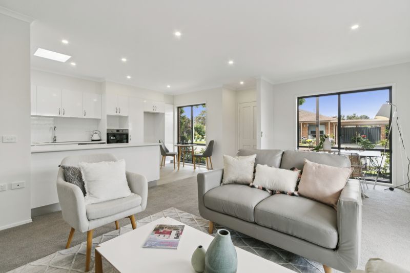 Newly refurbished villa located in private court