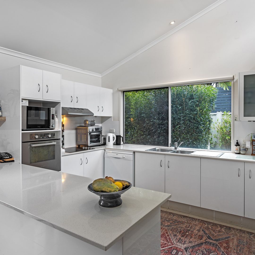 "MONTANA"- Bright, Open Plan Living