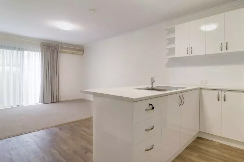 Modern one-bedroom apartment