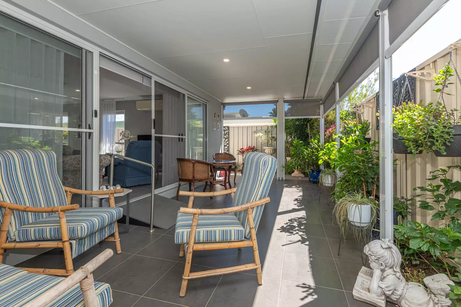 Modern Elegance in the Waratah Design 