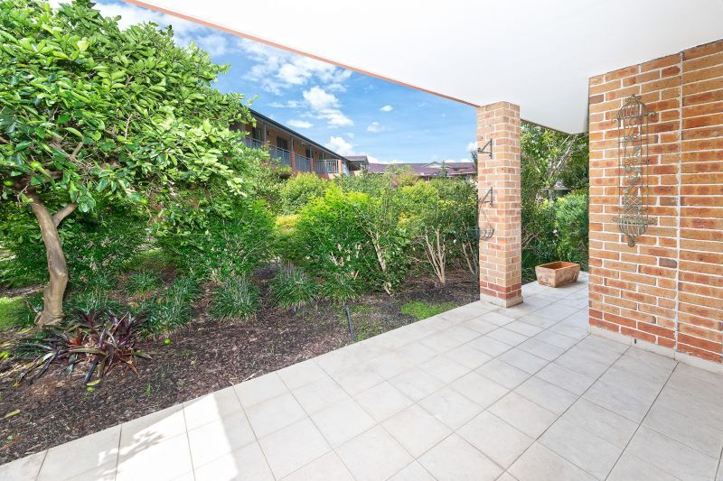 Stylishly refurbished garden style unit with level access throughout, close to all amenities