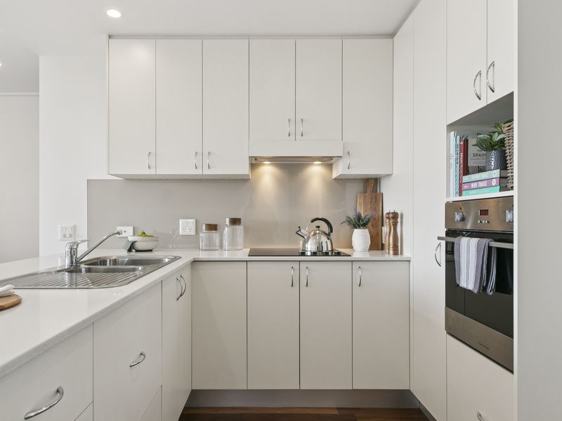 Bright Corner Apartment with City Views