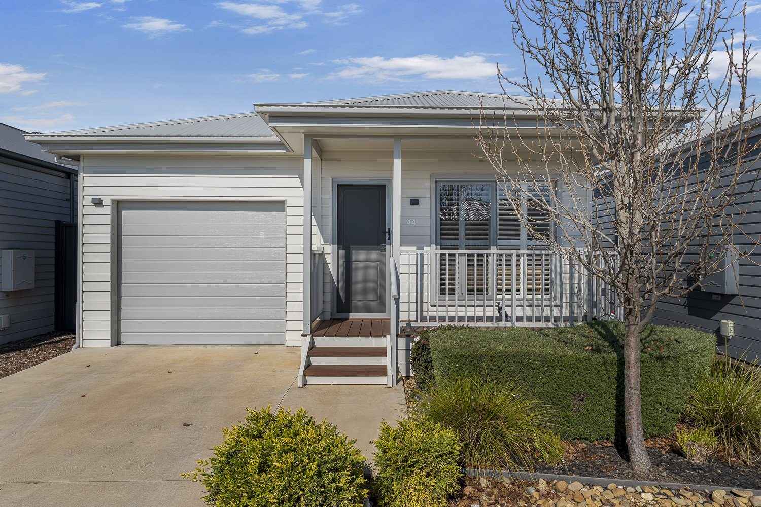 Lifestyle Communities Deanside - Stylish living with space, comfort & lifestyle