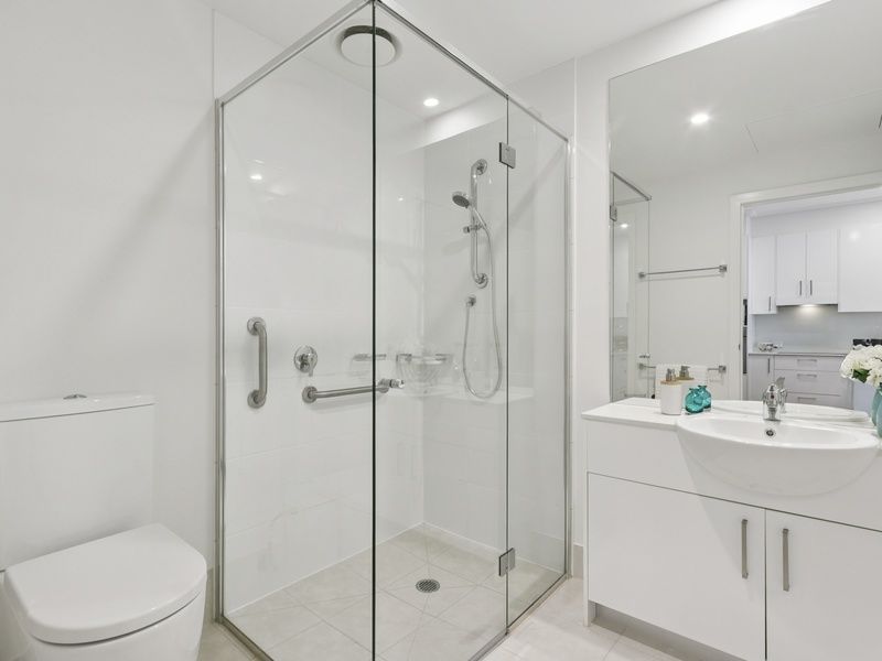 Bright, East-Facing Apartment with Terrace and Modern Kitchen