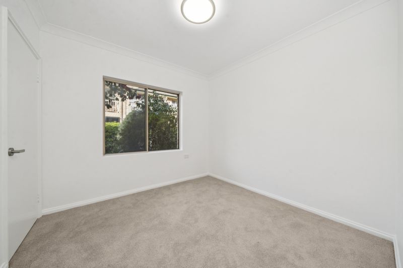 Centrally located ground-floor villa