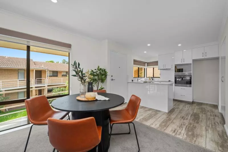 Modern villa with views of Bilton Bay