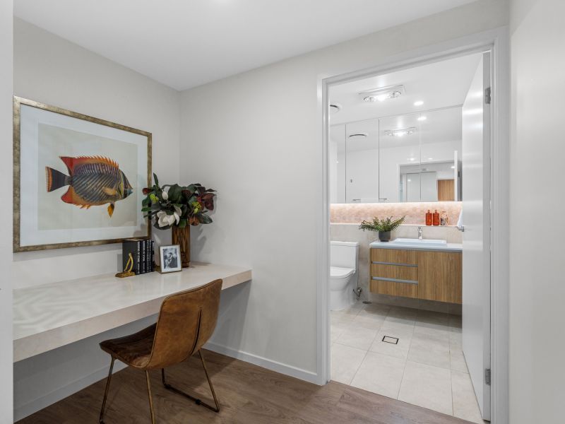 Light, bright and spacious two-bedroom apartment
