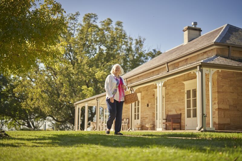 Modern Villa with Garden Retreat