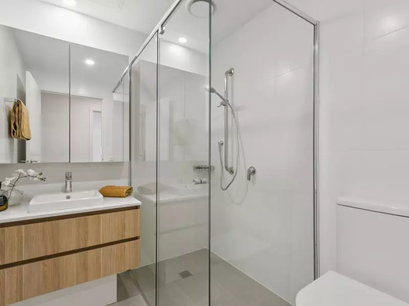 Refurbished Apartment with Leafy Balcony Retreat