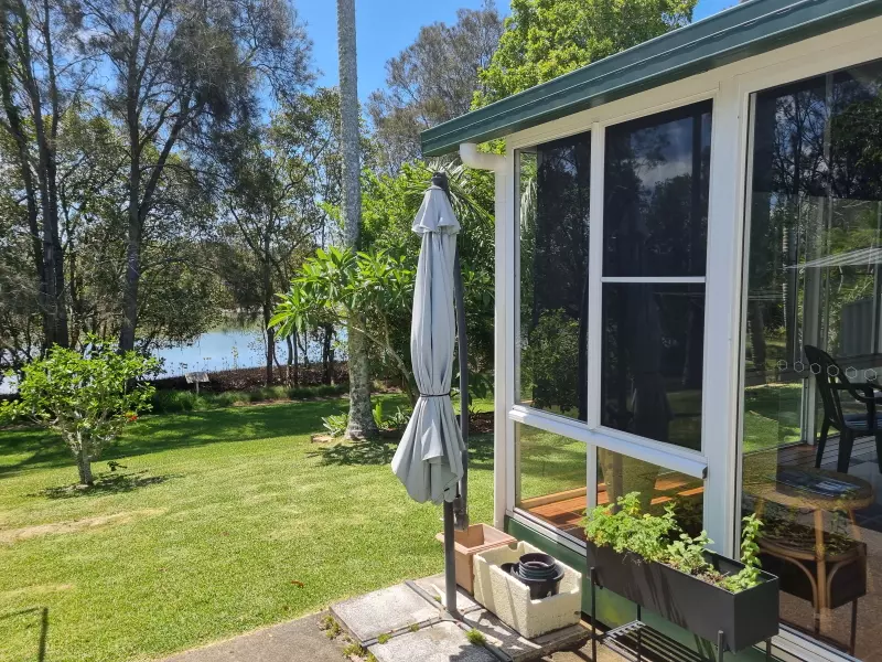 Tweed Broadwater Village, an Over 50’s Pet Friendly Lifestyle Village. 