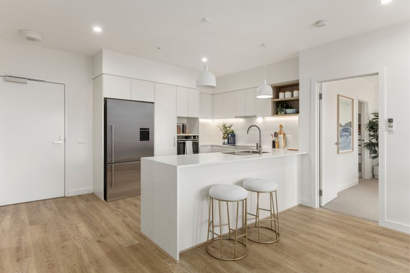 Bespoke 2-bedroom plus study first-floor apartment