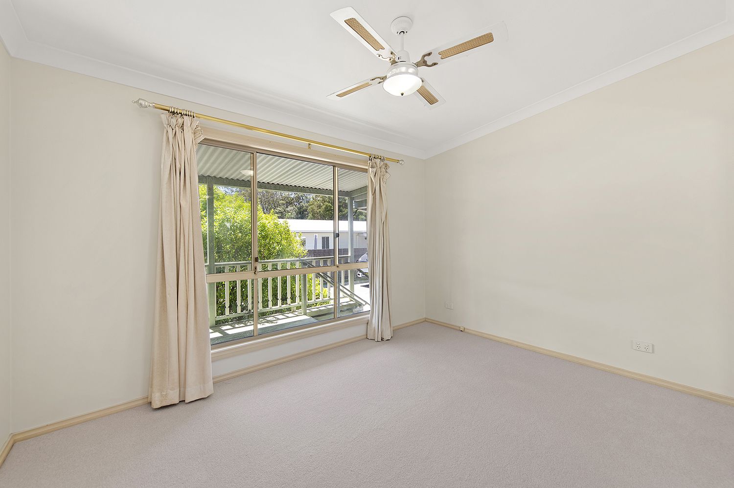 Lifestyle Plus! Beautiful Presentation!