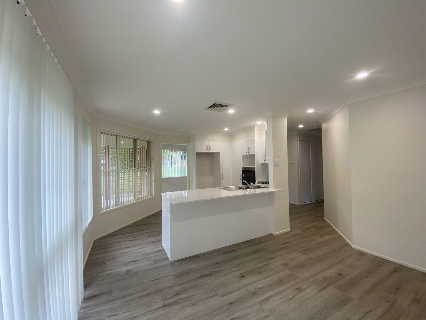 Freshly Updated 2 Bedroom Villa