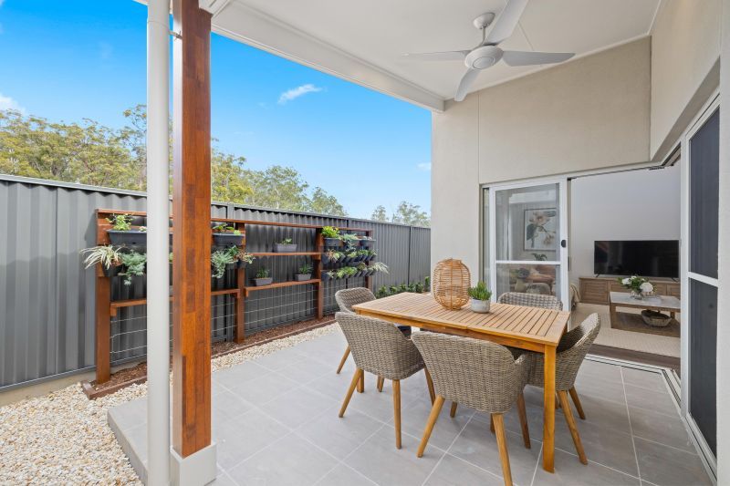 Find sanctuary between the country & the sea