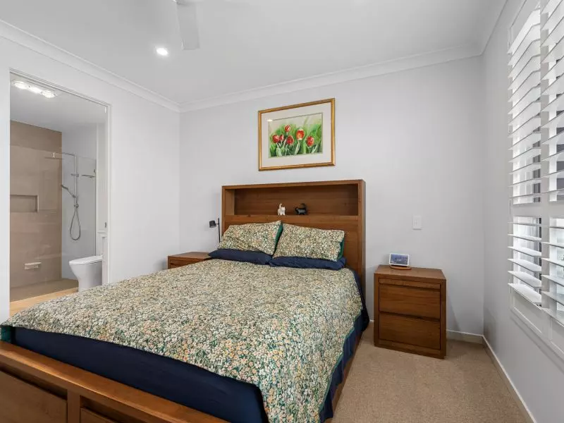 Prime Corner Location - Private Outlook to Nature