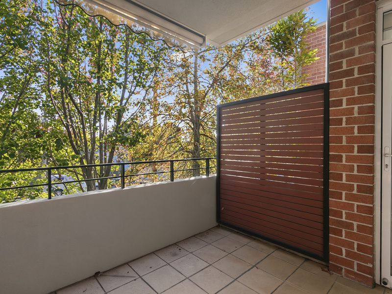 Fully Reinstated One-Bedroom Plus Study with Balcony