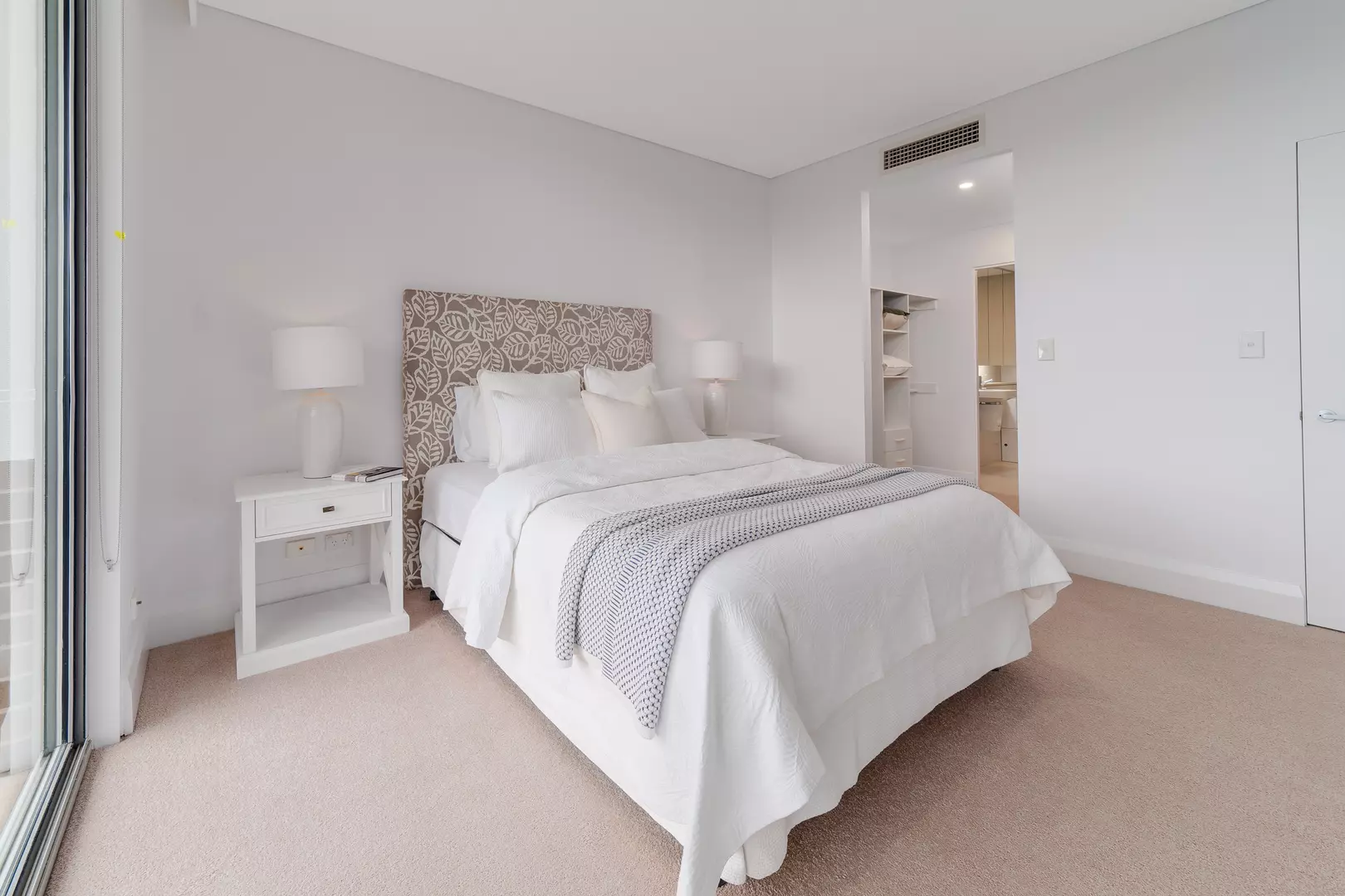 Elevated North-Facing 3 bedroom 2 Bathroom Apartment at The Woniora