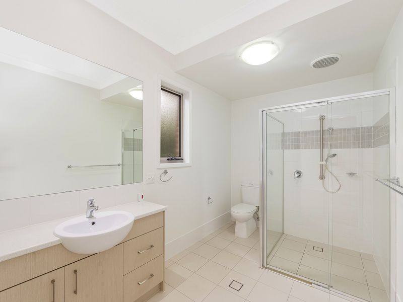 Stylish, Low-Maintenance Villa with Alfresco and Prime Village Location