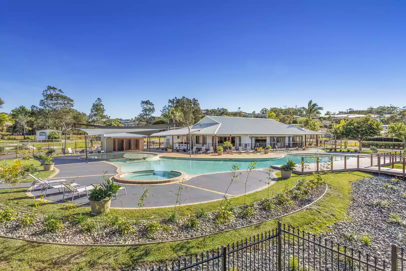 Beachfront Over 50s living Hallidays Point