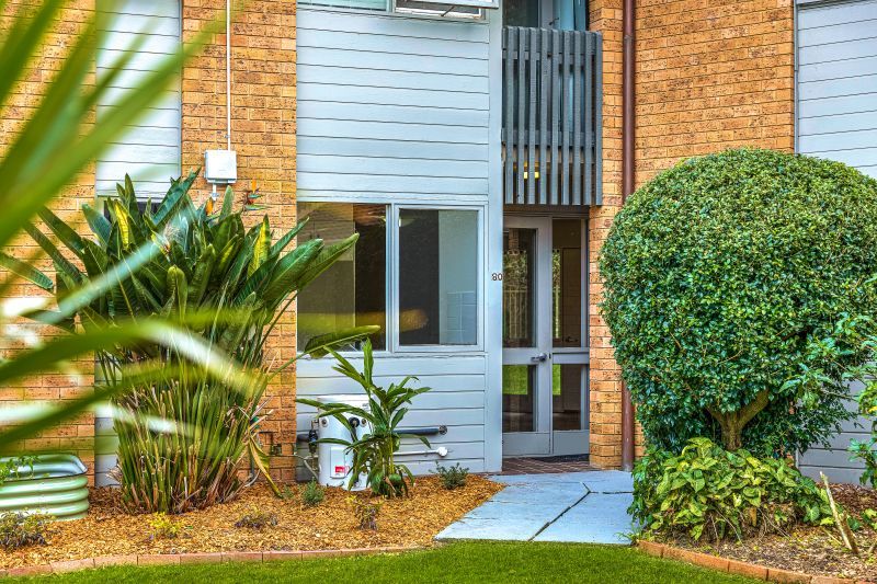 Offer Accepted: Over 55's - Ground Floor Modern One Bedroom Unit!