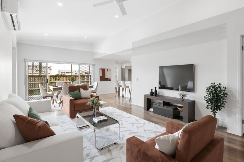 Relaxed Coastal Living at Its Finest