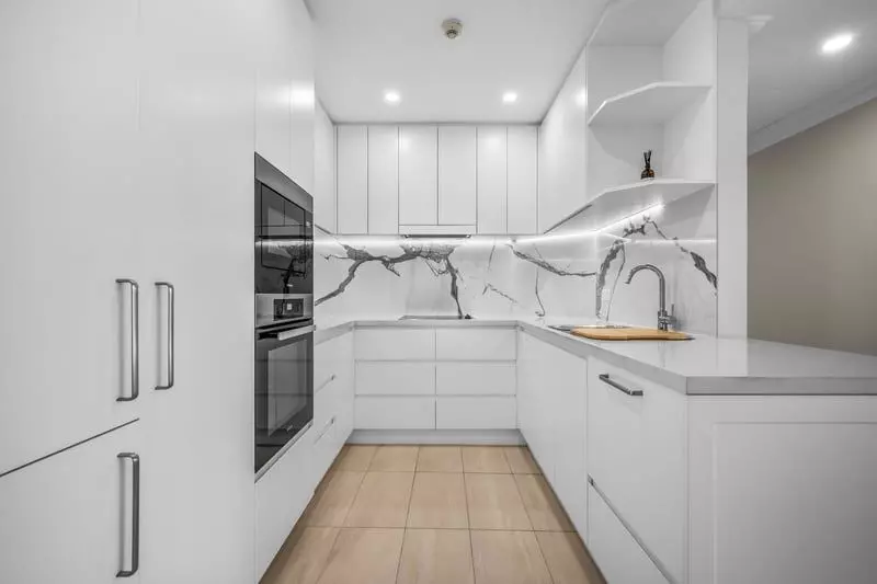 Elevated Apartment with Rushcutters Bay Views