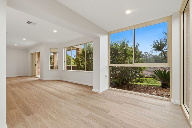 Rosewood Court Apartment building at Tarragal Glen!