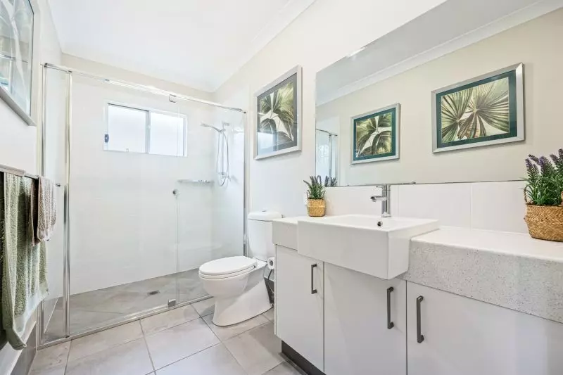 Stunning Tropical Hideaway!