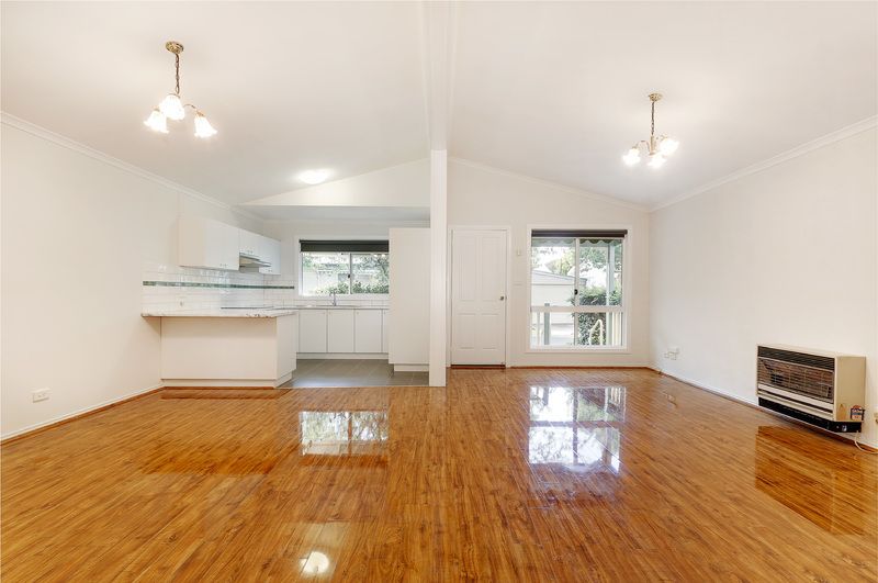 Pet friendly home in welcoming over 55s community