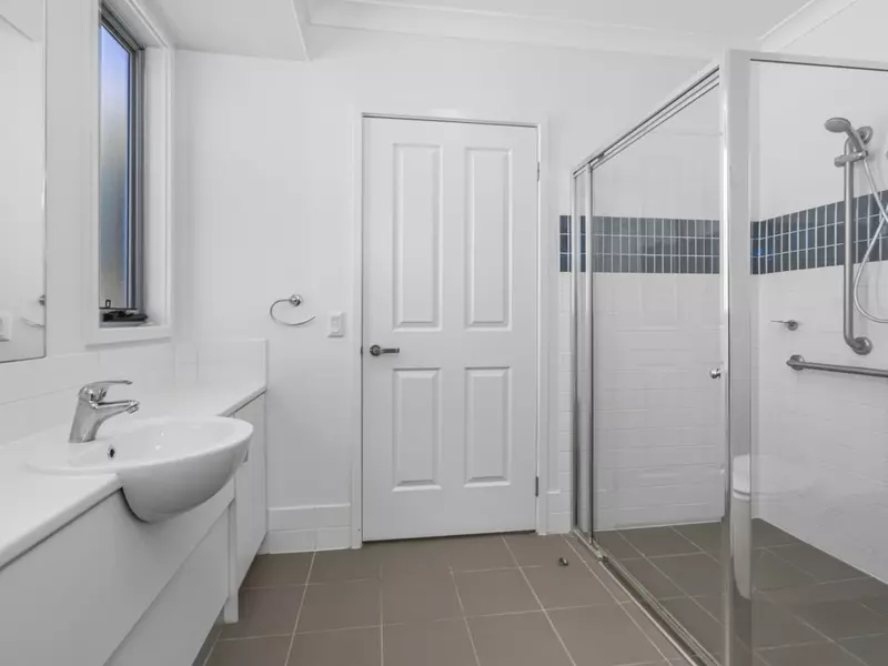 Corner Villa with Large Garden and Fresh Interiors