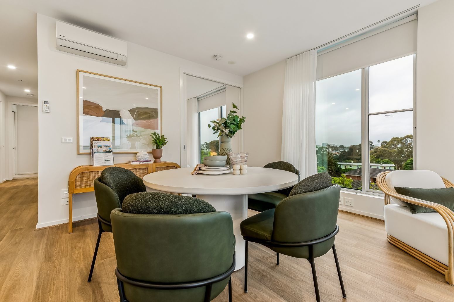 Airy top-floor apartment with stunning north-east views