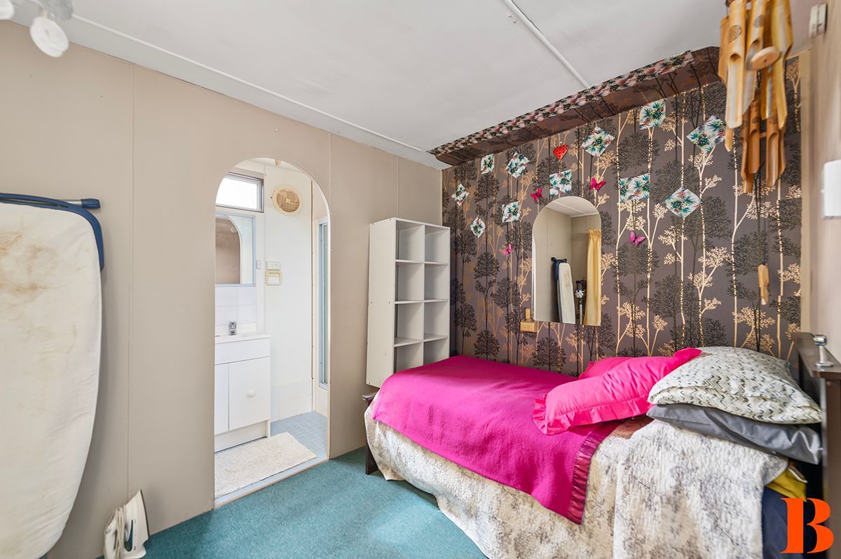 DEPOSIT TAKEN / UNDER CONTRACT - Minutes Walk to Shopping and Medical - Neat and Tidy Home