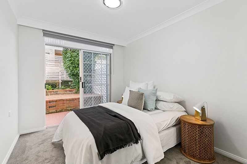 Ideally located, beautifully renovated ground floor sunny unit with large courtyard.