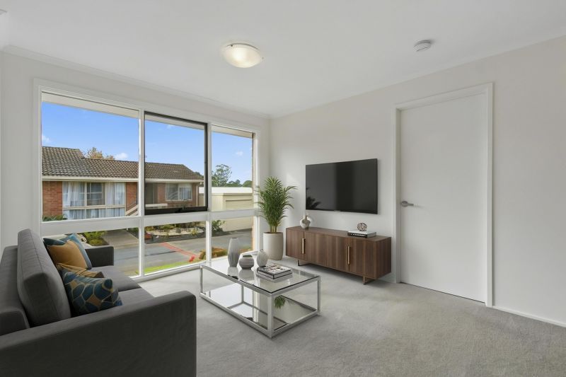Beautifully presented two-bedroom villa with a charming spacious backyard