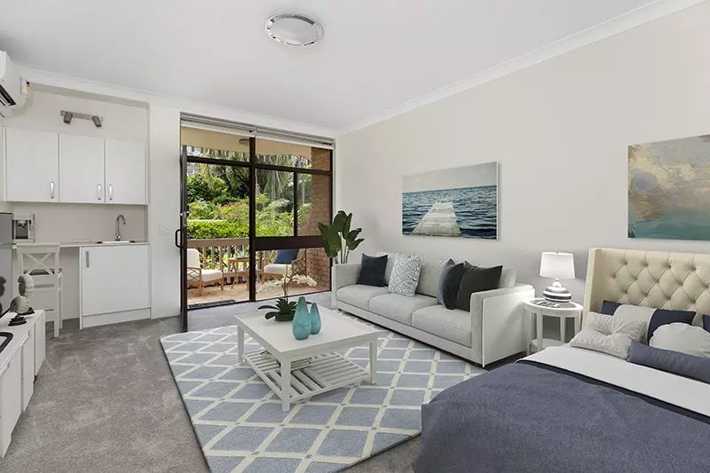 Stunning ground floor apartment. 