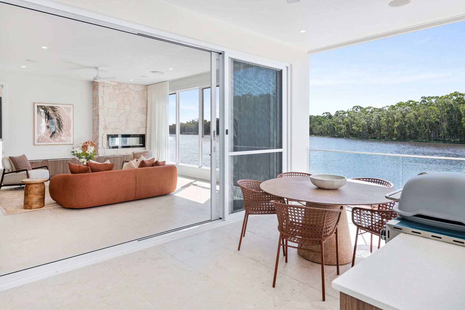 Montebello by Palm Lake Resort Pelican Waters