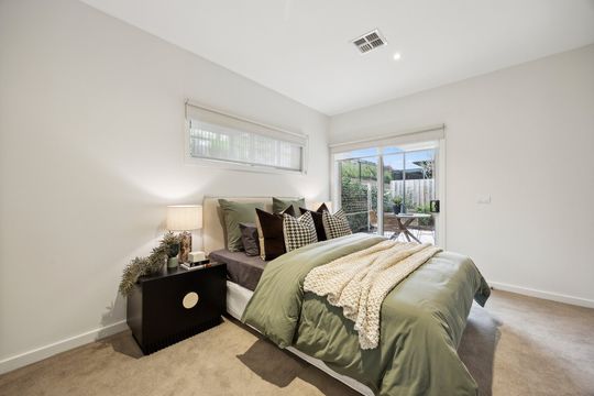 Modern 2-bedroom and study villa with private courtyard