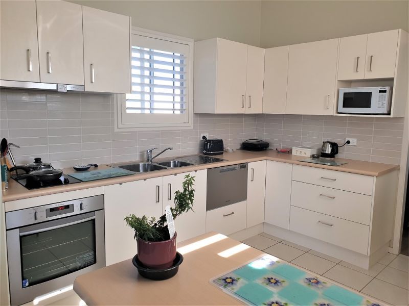 Jettys by the lake - site 248