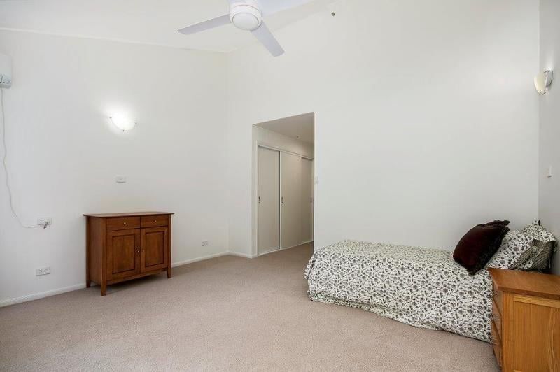 Modern Upgraded Studio Apartment