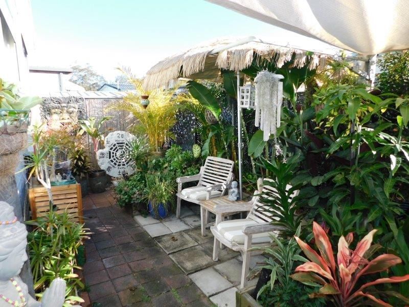 Site 242 (Pre Loved) Bayway Village