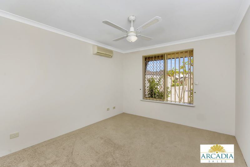 ARCADIA WATERS MADDINGTON - New Stone Bench Top Kitchen, 2 Bedroom + Study