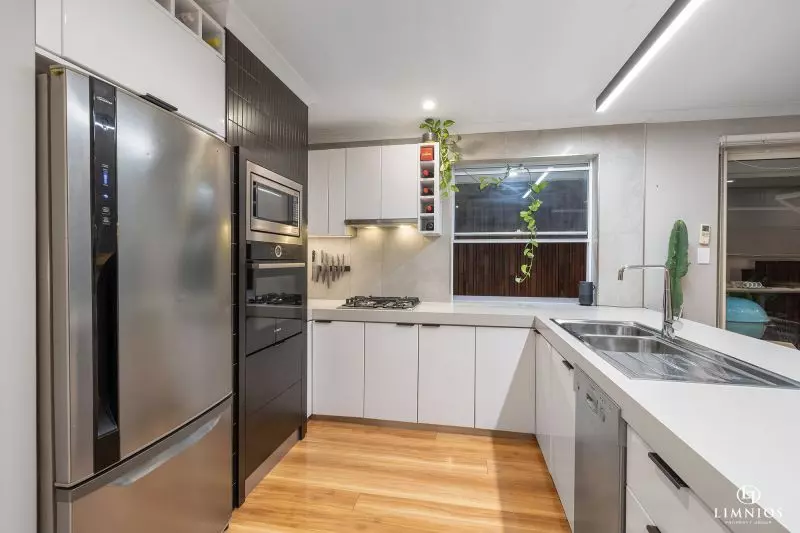 Standalone street front villa