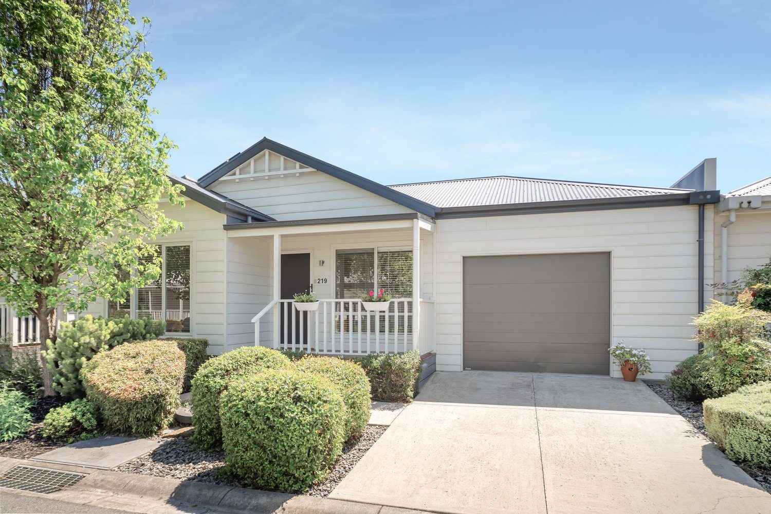 Lifestyle Communities Berwick Waters - Charming Living with Space to Relax and Entertain in this Beautiful home