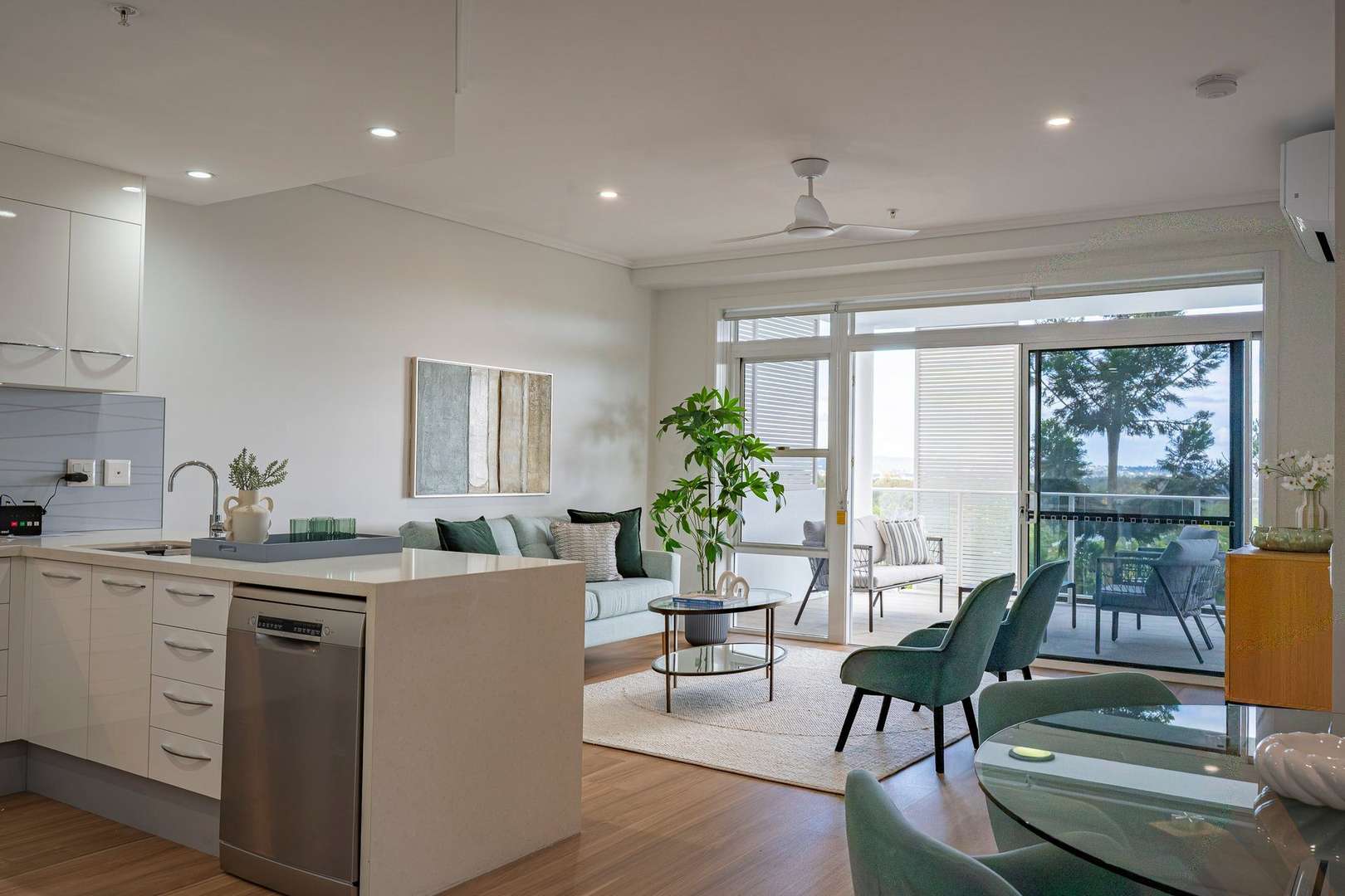 Spacious Three-Bedroom Apartment with Stunning Eastern Views
