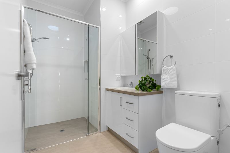 Large One-bedroom apartment plus study with breathtaking views