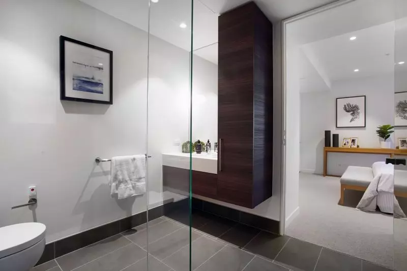 Live in cosmopolitan Carlton