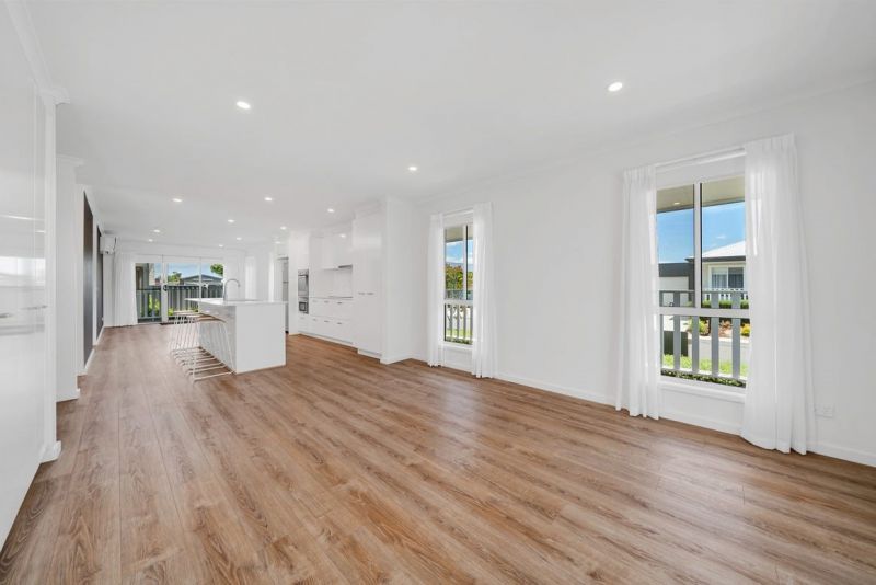 Spacious home within Avington