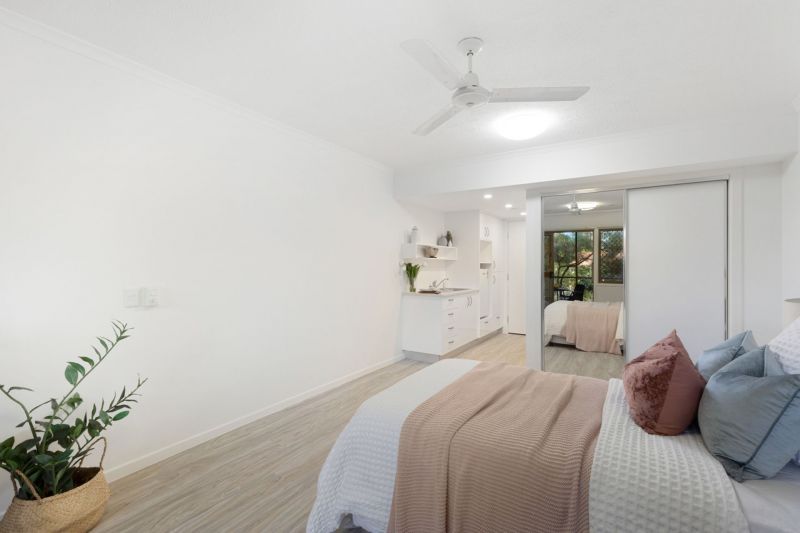 Bright top-level studio apartment